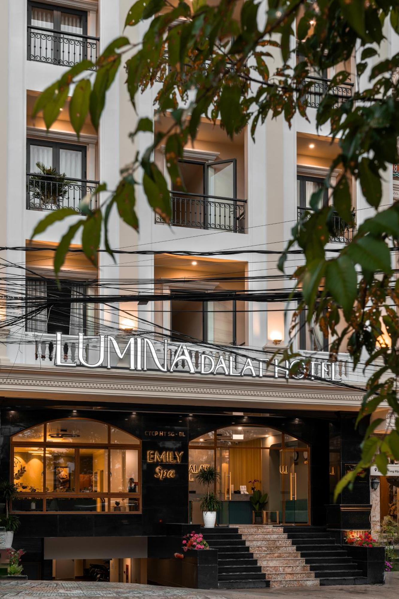 Lumina Hotel Da Lat Central Esterno foto